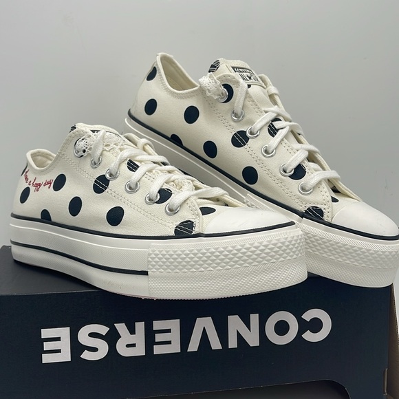Converse WMNS Polka Dot Platform Sneakers A10689C CTAS LIFT OX
EGRET/BLACK/DAYS - Picture 4 of 16